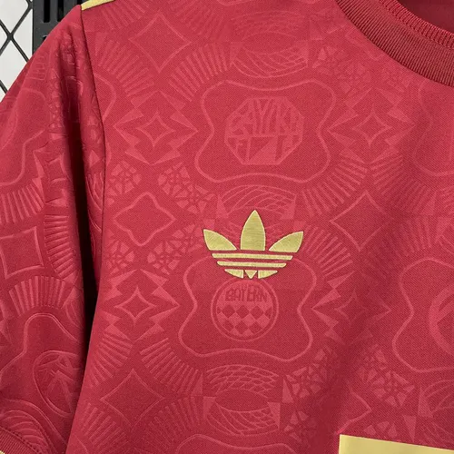 2025/2026 Bayern Munich Édition 125e Anniversaire Maillot de Football  — view 4