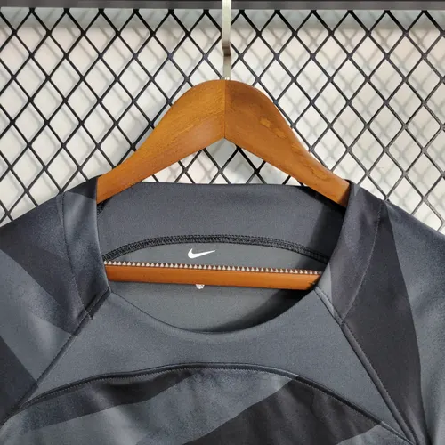 2023/2024 Liverpool Torwart Schwarz Fußballtrikot AAA fan-gradät — view 7