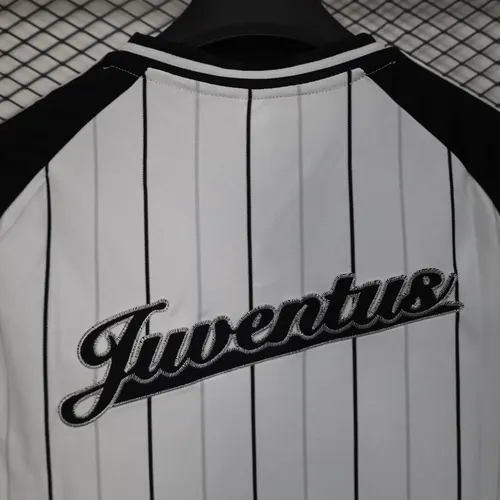 2025/2026 Juventus Buttons Sonderedition Weiß Fußballtrikot   — view 4
