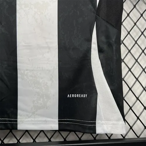 2024/2025 Juventus Home Soccer Jersey  Kids Size — view 6