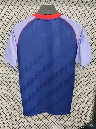 2025/2026 Arsenal Retro Gedenkedition Fußballtrikot  — view 2