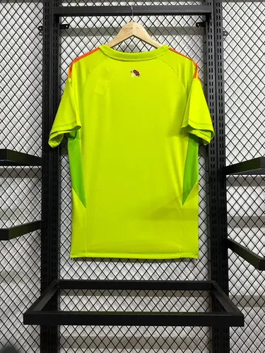 2025/2026 Flamengo Goalie 01 Football Jersey  — view 2