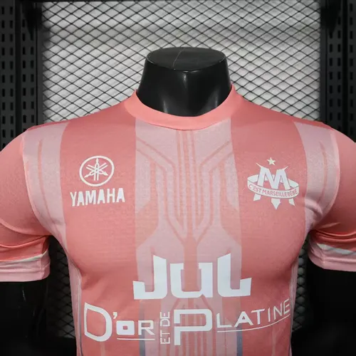 2025/2026 Maillot de football version joueur édition spéciale rose de l'Olympique de Marseille  — view 3