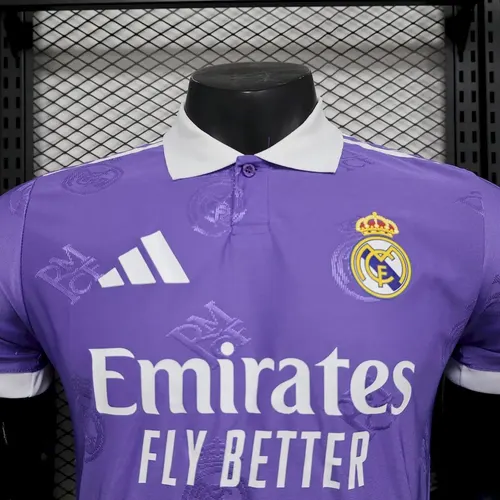 2025/2026 Versión Jugador Edición Especial Real Madrid 01 Camiseta de Fútbol  — view 3