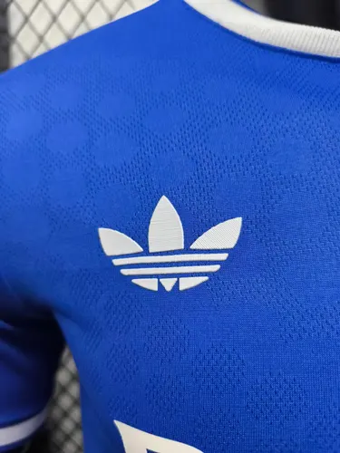 2025/2026 Version Joueur Real Madrid Maillot Extérieur Third Bleu  — view 4