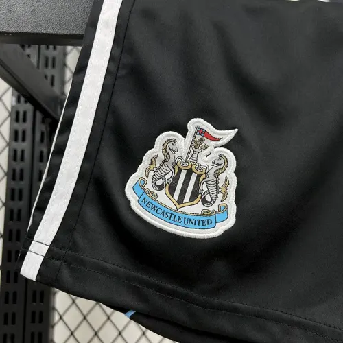 2025/2026 Newcastle United Home Soccer Jersey   Kids Size — view 7