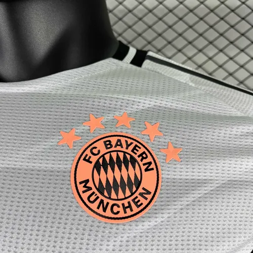 2025/2026 Spielerversion Bayern München drittes Auswärts-Fußballtrikot  — view 5