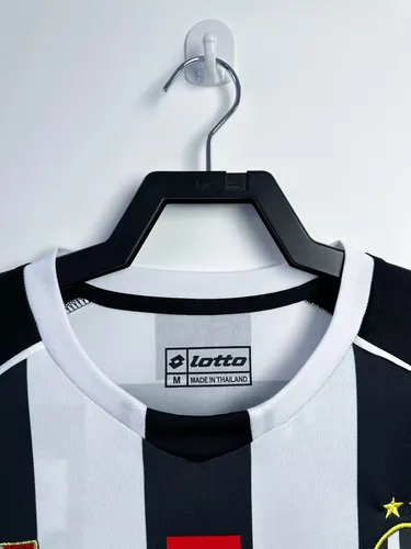 2002/2003 Retro Juventus Langarm Heim-Fußballtrikot  — view 3