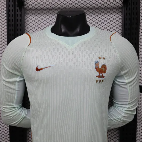 2026 Langarm Spielerversion Frankreich Nationalmannschaft Auswärts-Fußballtrikot AAA Fan-Qualität — view 3