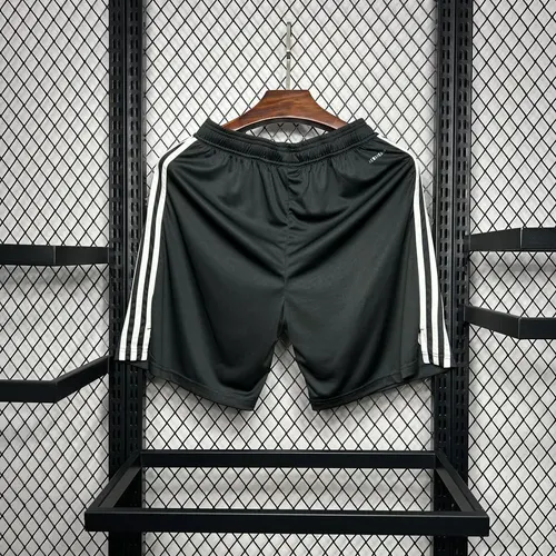 2024/2025 Manchester United Dritte Auswärtsshorts — view 2