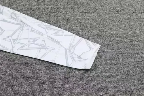 2024/2025 Real Madrid Halb-Reißverschluss Trainingsanzug weißes Set — view 5