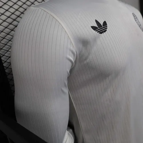 Camisa de Futebol Branca Manga Longa Versão Jogador Edição 125º Aniversário Alemanha 2025 AAA para Torcedores — view 3
