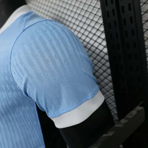 Camiseta de Fútbol 2024 Versión Jugador Uruguay Local AAA calidad fan — view 7