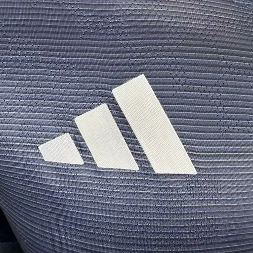 2025/2026 Maillot Extérieur Real Madrid Manches Longues Version Joueur  — view 4