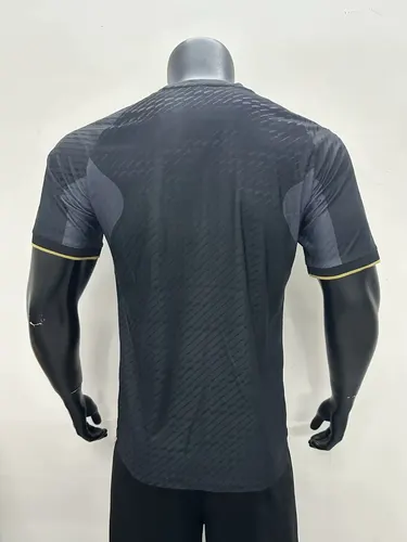 Camiseta de fútbol Edición Especial 10 de la Selección Nacional de México 2025/2026 versión jugador  — view 2