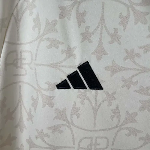 2023/2024 Roma Away Soccer Jersey (No sponsor) — view 5