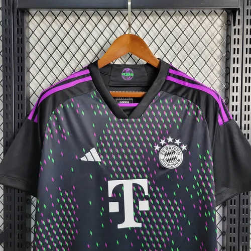 2023/2024 Bayern Munich Extérieur Maillot de Football  landaise — view 3