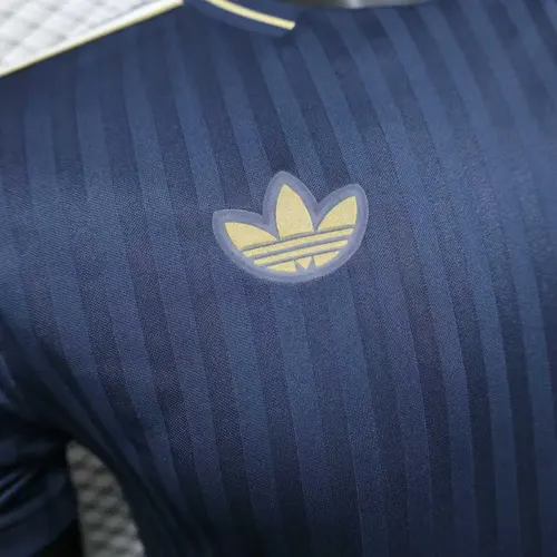 2025/2026 Versión Jugador Edición Especial Manchester United 01 Camiseta de Fútbol  — view 4