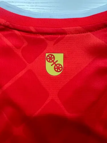 2025/2026 FSV Mainz 05 Home Football Jersey  — view 4