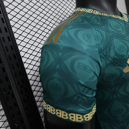 2026/2027 Version Joueur Real Madrid Édition Spéciale Vert Maillot Football   — view 6