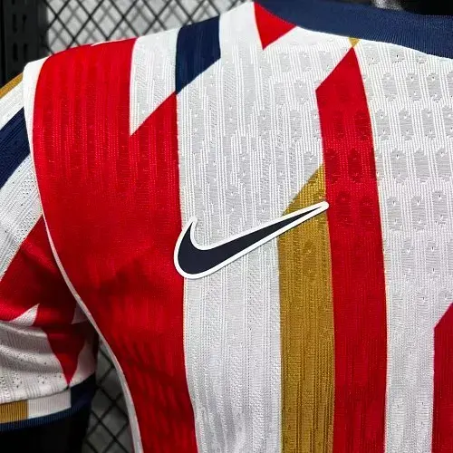 2026/2027 Player Version Chivas Special Edition 01 Football Jersey   — view 6