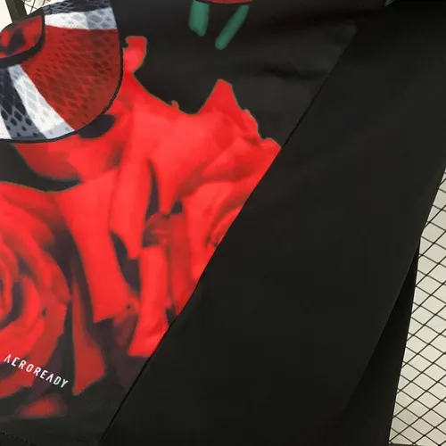 2025/2026 Real Madrid Red Rose Special Edition Fußballtrikot  — view 8