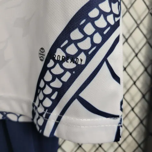 Maillot Real Madrid Dragon Chinois Blanc Taille Enfant 2022/2023 — view 7