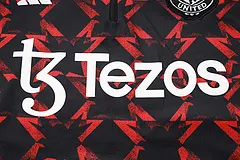 2024/2025 Manchester United Halb-Reißverschluss Trainingsanzug Schwarz Rot Fußballtrikot AAA fan-gradät Set — view 8