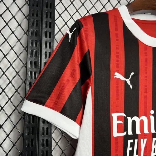 Camiseta de Fútbol 2024/2025 AC Milan Local  — view 4