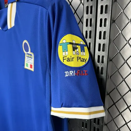 1996 Retro Italy Home Soccer Shirt  — view 8