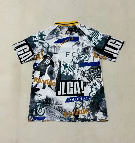 2025/2026 Barcelona Ronaldinho Co-Branded Version Fußballtrikot  — view 2