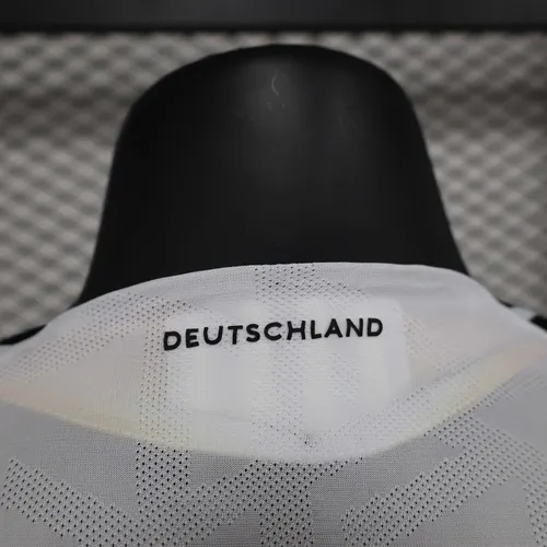 2024-2025 Spielerversion Langarm Deutschland Heim-Fußballtrikot   — view 9
