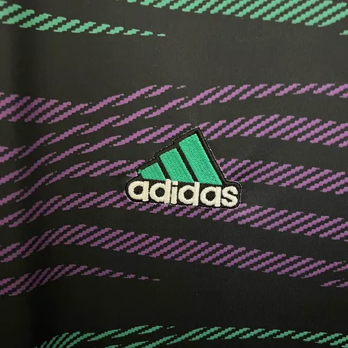 Camisa de Treino do Real Madrid 2023/2024 Listras Verdes e Roxas — view 4