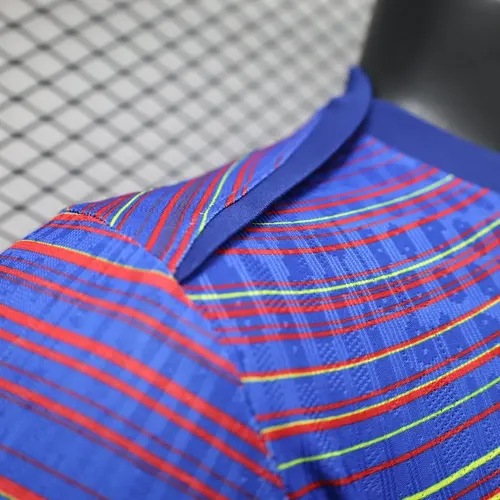 2025/2026 Camiseta de Fútbol Versión Jugador Barcelona Mono de Precompetición  — view 7