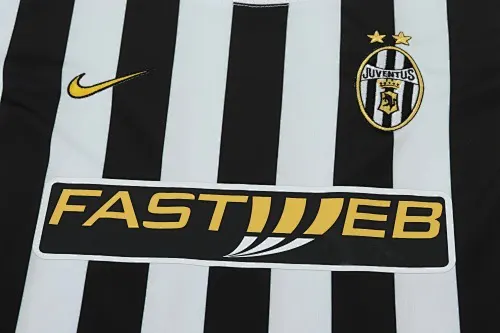 قميص كرة قدم ريترو Juventus المنزلي 2003/2004 جودة تايلاندية  مقاس أطفال — view 5