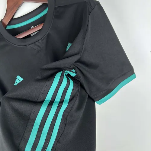 Camisa de Futebol Visitante Retro Real Madrid 2017/2018  — view 8