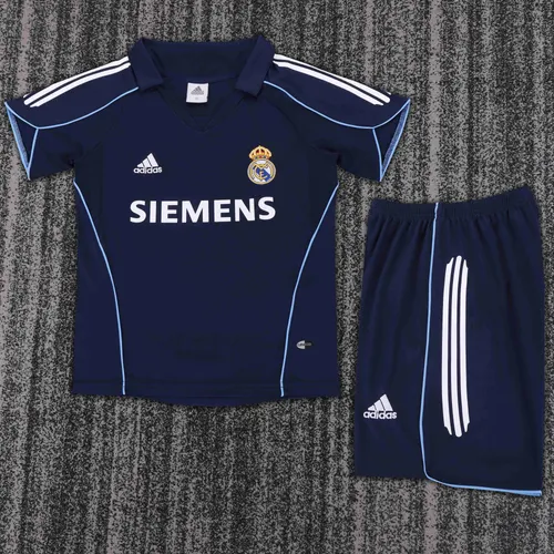 2005-2006 Retro Real Madrid Auswärts Fußballtrikot  Kindergröße — view 1
