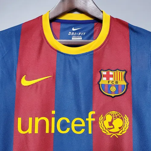 2010/2011 Retro Barcelona Home Football Shirt  — view 3