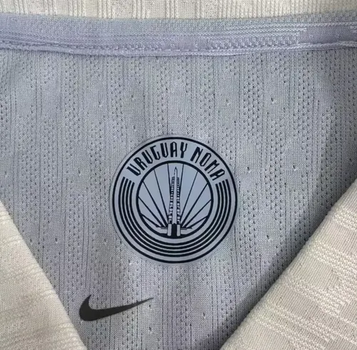 Camisa de Futebol Manga Longa Versão Jogador Uruguai Casa 2026  — view 10