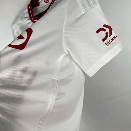 2023/2024 Manchester United Third Away Football Shirt  — view 8