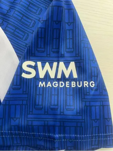 2025-2026 FC Magdeburg Heim-Fußballtrikot  — view 8