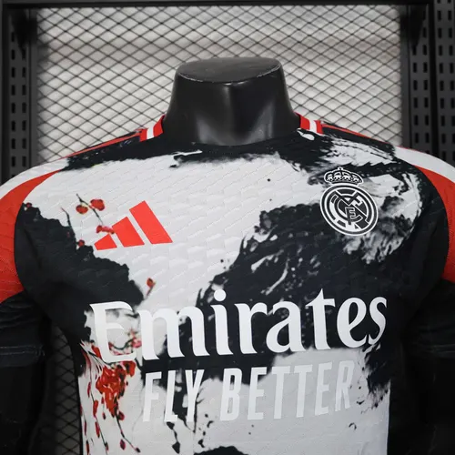 2025/2026 Version Joueur Real Madrid Édition Spéciale 15 Maillot de Football landaise — view 3