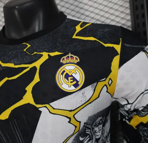 قميص كرة قدم ريال مدريد بالتعاون مع مارفل نسخة اللاعب بأكمام طويلة 2025/2026 جودة تايلاندية — view 5