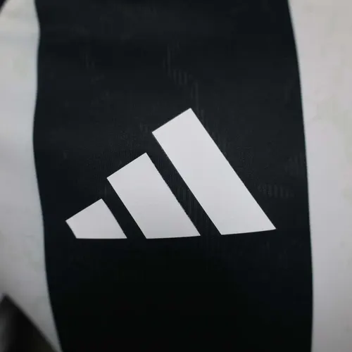 2024/2025 Version Joueur Maillot Domicile Juventus Maillot de Foot  — view 4