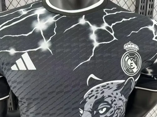 2024/2025 Real Madrid Spielerversion Sonderedition Trikot — view 3