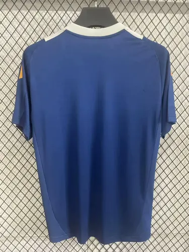 2025/2026 Camiseta de Fútbol de Entrenamiento 01 del Real Madrid  — view 2