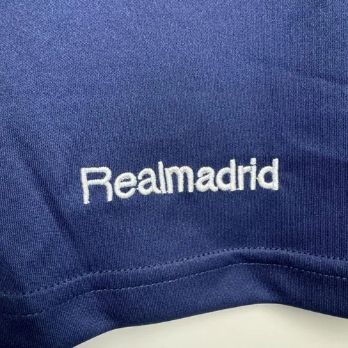 2005/2006 Retro Real Madrid Camiseta de Fútbol Visitante  — view 5