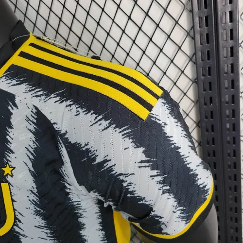 2023/2024 Player Version Juventus Home Football Shirt  $20.90 $47.90 — view 10