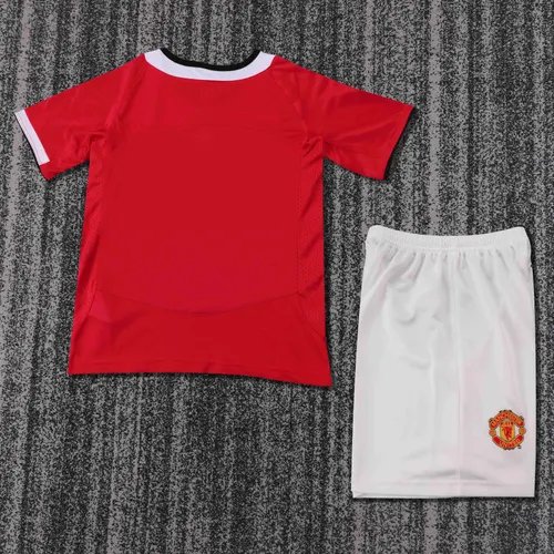 2005-2006 Retro Manchester United Home Football Shirt  Kids Size — view 2