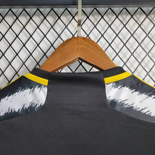 2023/2024 Juventus Home Soccer Jersey   — view 7